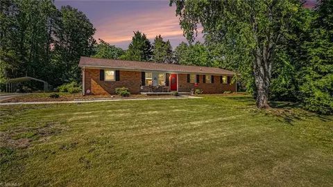 4219 Langden Dr, Winston Salem, NC 27107