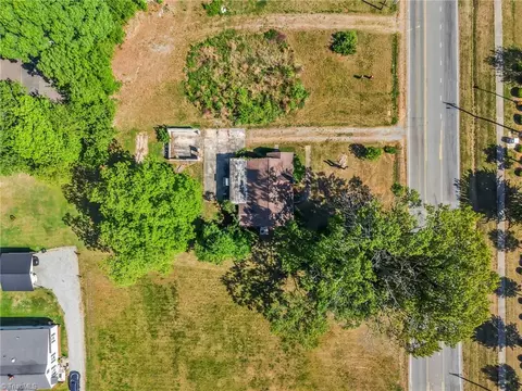 513 Graham Hopedale Rd, Burlington, NC 27217