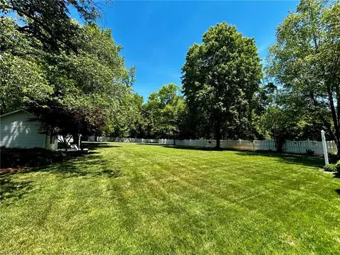 Exterior - 325 Creekside Dr, High Point, NC 27265 photo 2 of 16
