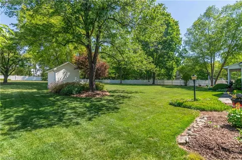 Exterior - 325 Creekside Dr, High Point, NC 27265 photo 14 of 16