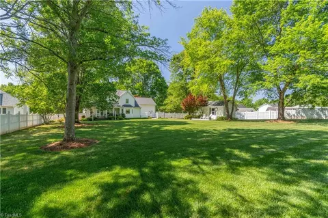 Exterior - 325 Creekside Dr, High Point, NC 27265 photo 13 of 16