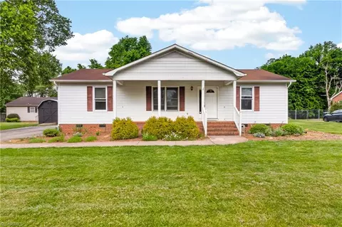3701 Mulberry Ln, High Point, NC 27262