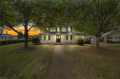8827 Nc Highway 109, Winston Salem, NC 27107