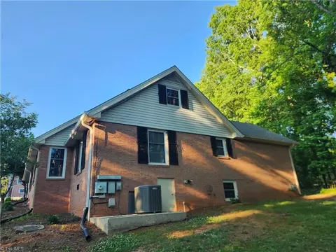 Exterior - 101 8th Ave S, Mayodan, NC 27027 photo 3 of 7