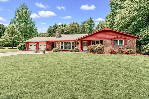 111 Wildflower Ln, Statesville, NC 28625