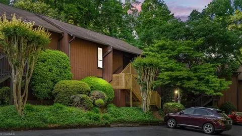 116 Cedar Lake Trl, Winston Salem, NC 27104