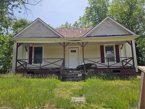 207 Field St, Reidsville, NC 27320