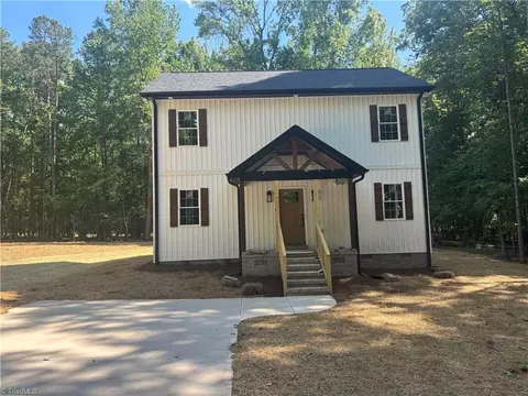 4504 Alex Dr, Greensboro, NC 27406