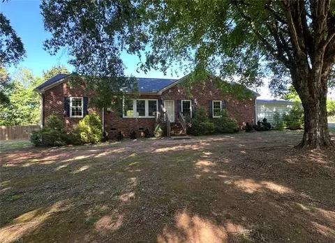172 Jesse King Rd, Advance, NC 27006