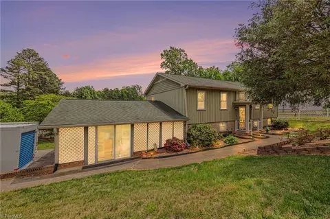 4001 Marie Dr, Winston Salem, NC 27127