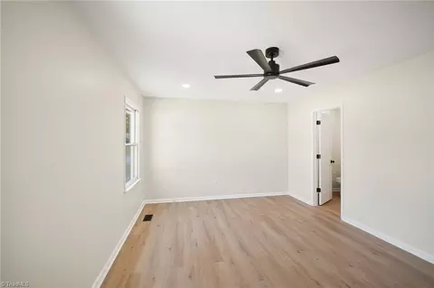 Living - 102 Birchwood Ct, Trinity, NC 27370 photo 7 of 7