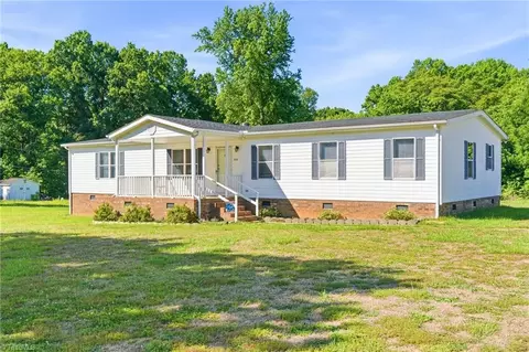 580 Mangum Rd, Reidsville, NC 27320
