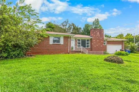 3637 Carver School Rd, Winston Salem, NC 27105