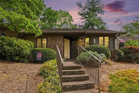 132 Breckindale Cir, Winston Salem, NC 27104