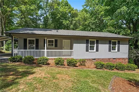 1514 Pepperidge Rd, Asheboro, NC 27205