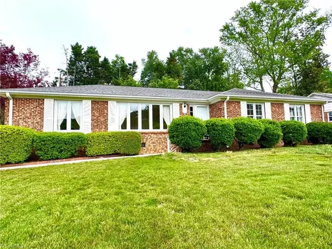 3420 Glouchester Ln, Greensboro, NC 27410