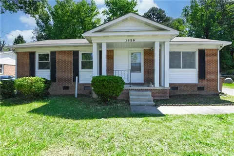 1620 Woodbriar Ave, Greensboro, NC 27405