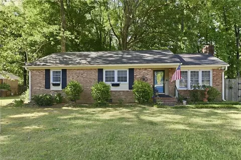 116 Pineburr Rd, Greensboro, NC 27455