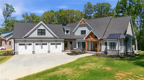 7566 Whisper Hollow Ln, Lewisville, NC 27023