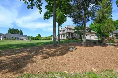 3542 Saddle Brook Dr, Trinity, NC 27370 photo 3