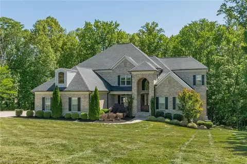 8220 Cedar Hollow Rd, Greensboro, NC 27455
