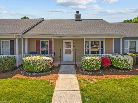 814 Guilford College Rd #110, Greensboro, NC 27409