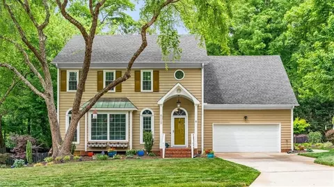 6110 Lindley Woods Dr, Greensboro, NC 27410