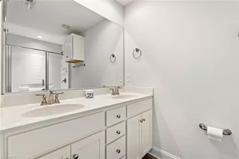 Bath - 661 Nikyle Cir, High Point, NC 27265 photo 1 of 3