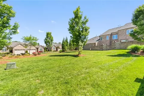 Exterior - 661 Nikyle Cir, High Point, NC 27265 photo 6 of 9
