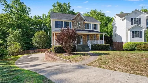 175 Spring Park Ct, Clemmons, NC 27012