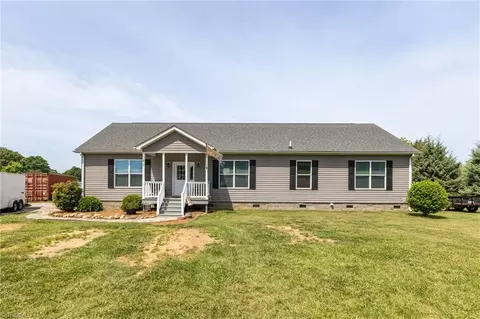 618 Society Rd, Statesville, NC 28625