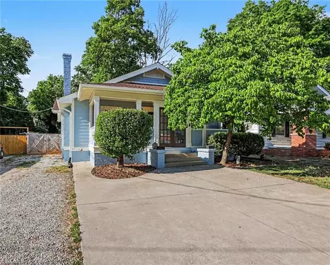 1410 Florida St W, Greensboro, NC 27403
