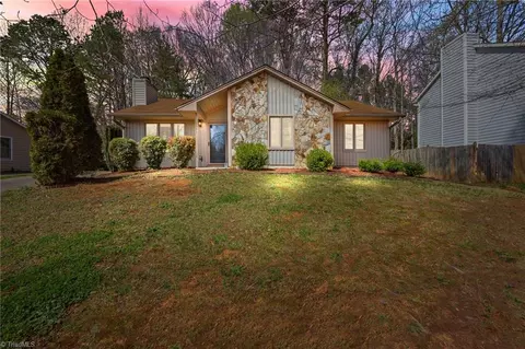 1597 Trinity Garden Cir, Clemmons, NC 27012