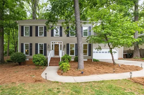 4602 Forest Glen Rd, Greensboro, NC 27410
