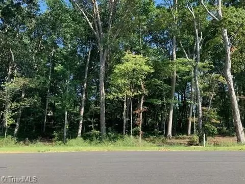 7508 Whisper Hollow Ln, Lewisville, NC 27023