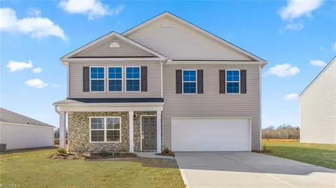 2377 Foxtail Ln, Yadkinville, NC 27055