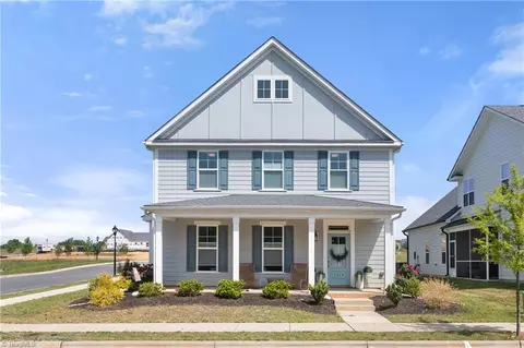 1720 Eastover Dr, Kernersville, NC 27284