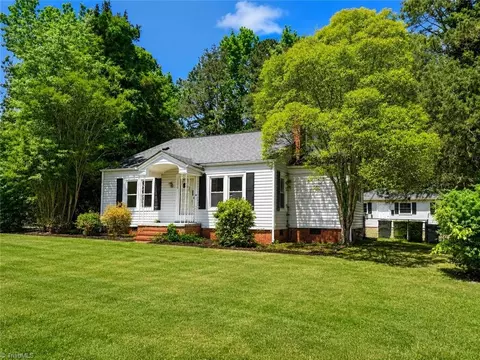1208 Vandalia Rd W, Greensboro, NC 27406