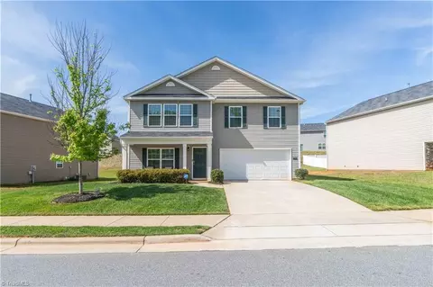 5013 Black Forest Dr, Greensboro, NC 27405