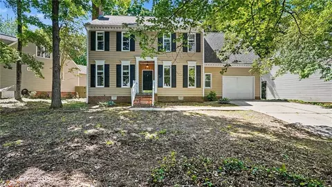 5605 Boxborough Ct, Greensboro, NC 27407