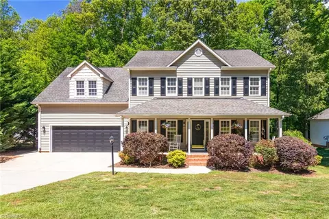 6988 Bethesda Ct, Summerfield, NC 27358