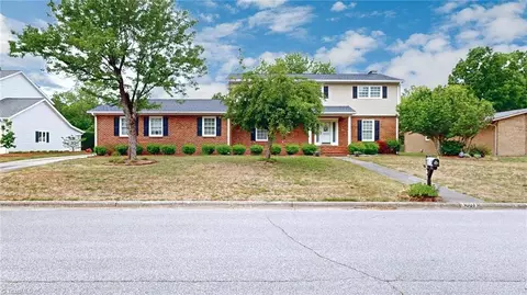 1007 Shalimar Dr, High Point, NC 27262