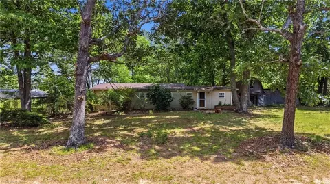 2974 Cid Rd, Lexington, NC 27292