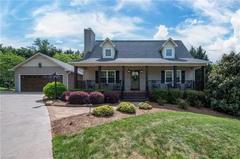 103 Camille Ct, King, NC 27021