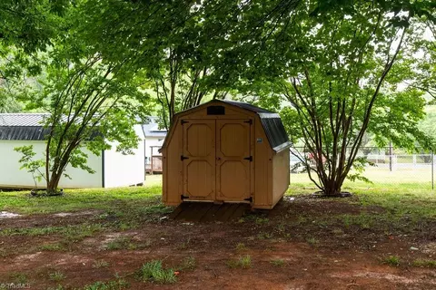 Exterior - 7064 Kennedy Rd, Trinity, NC 27370 photo 5 of 6