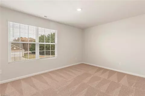 Bedroom - 204 Macintosh Dr, King, NC 27021 photo 4 of 6