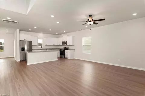 Living - 204 Macintosh Dr, King, NC 27021 photo 2 of 4