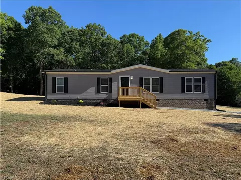 117 Harvick Ln, Lexington, NC 27292