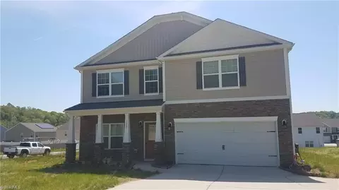 3267 Grandview Club Rd, Pfafftown, NC 27040