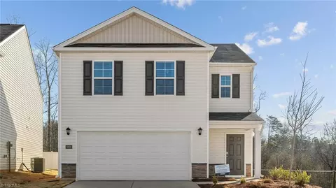 628 Beechwood Cir, Thomasville, NC 27360
